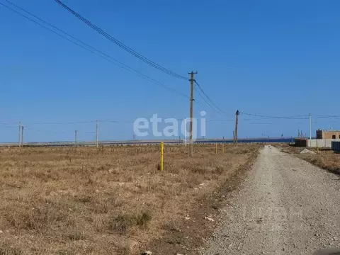 Участок в Крым, Черноморский район, Медведевское с/пос, с. Медведево ...