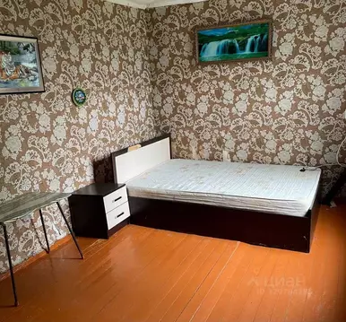 Дом в Оренбургская область, Сакмарский район, пос. Красный Коммунар ...