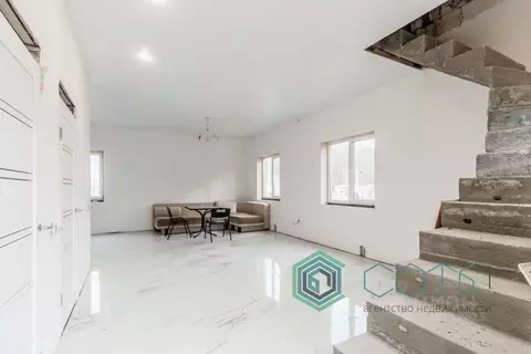 Дом в Калининградская область, Гурьевский муниципальный округ, пос. ...