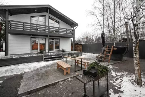 Дом в Ленинградская область, Тосненский район, Ульяновское городское ...