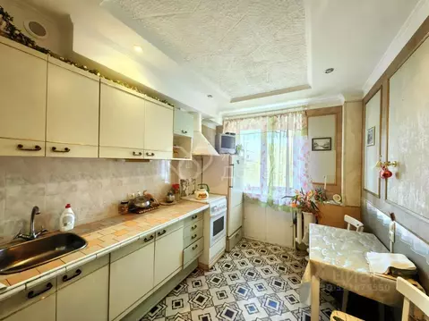 3-к кв. Волгоградская область, Волгоград ул. Панферова, 6 (63.0 м)