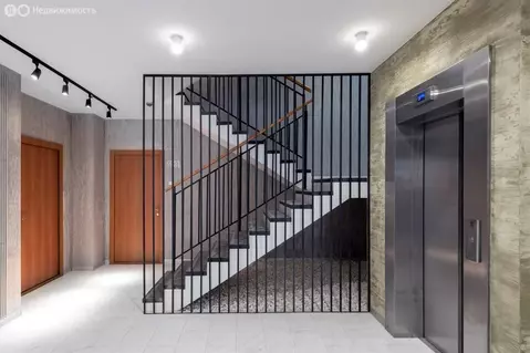 Торговая площадь (89.1 м)