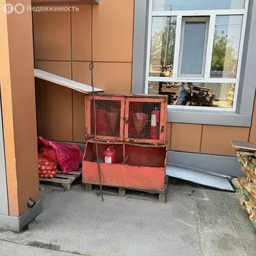 Помещение свободного назначения (1400 м)