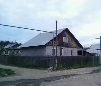 Дом в Свердловская область, Екатеринбург ул. Танкистов, 132 (120 м)