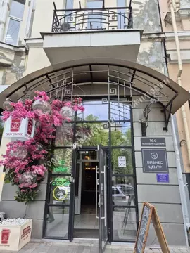 Торговая площадь в Ростовская область, Ростов-на-Дону Большая Садовая ...