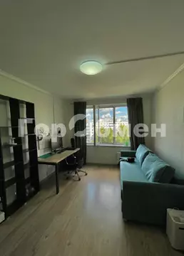 Продается комната в 3-комнатной квартире