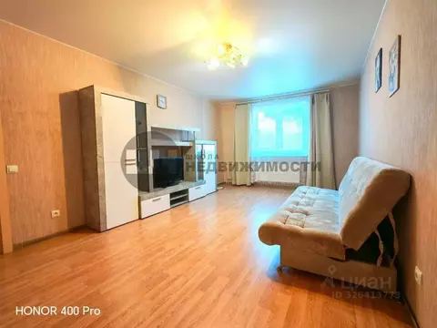 2-к кв. Санкт-Петербург пос. Шушары, ул. Валдайская, 4к2 (64.1 м)