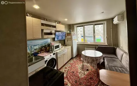 1-комнатная квартира: Артём, улица Кирова, 152 (34 м)