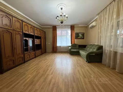 Дом в Краснодарский край, Краснодар ул. Володи Головатого, 612 (71 м)