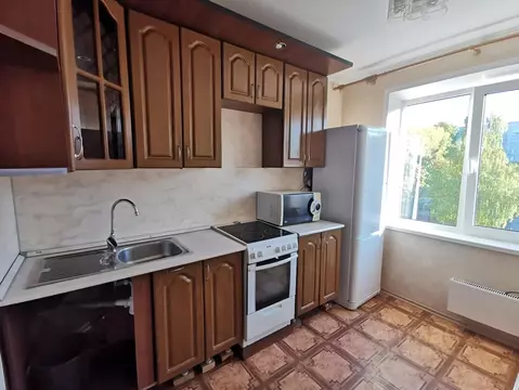 2-к кв. Самарская область, Тольятти ул. Дзержинского, 11 (50.0 м)