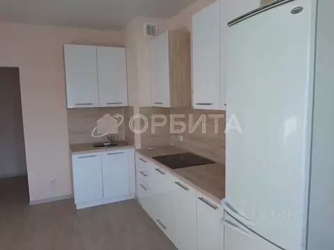 2-к кв. Тюменская область, Тюмень ул. Владимира Бахарева, 3к1 (53.8 м)
