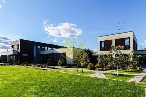 Дом в Московская область, Красногорск городской округ, д. Бузланово ...