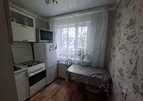 2-к кв. Коми, Сыктывкар Октябрьский просп., 62 (43.9 м)