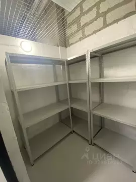Гараж в Москва Большая Очаковская ул., 2К2 (3 м)