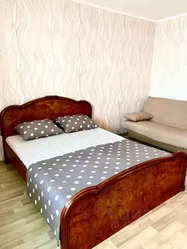 1-к кв. Курганская область, Курган Заозерный жилрайон, 4-й мкр, 12А ...