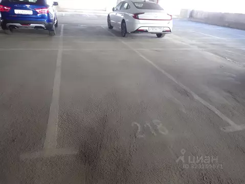 Гараж в Москва ул. Маршала Савицкого, 4 (11 м)