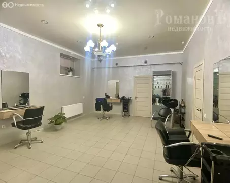 Торговая площадь (64 м)