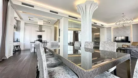 Продается 5-комнатная квартира