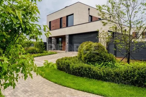 Дом в Московская область, Одинцовский городской округ, д. Лапино, ...