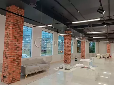 Офис в Санкт-Петербург пл. Карла Фаберже, 8 (561 м)