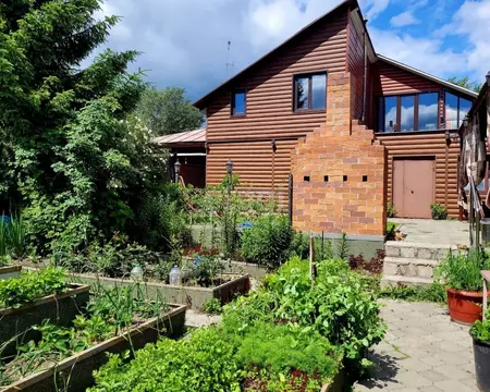 Дом в Свердловская область, Нижний Тагил Невьянский пер., 22 (341 м)