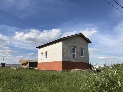 Дом в Новгородская область, Новгородский район, Ермолинское с/пос, д. ...