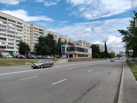 Торговая площадь в Башкортостан, Уфа Комсомольская ул., 25 (432 м)