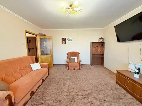 2-к кв. Севастополь просп. Октябрьской Революции, 40/1 (56.8 м)