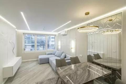 2-к кв. Тюменская область, Тюмень ул. 50 лет Октября, 57Бк1 (70.0 м)