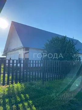 Дом в Алтайский край, Первомайский район, с. Повалиха Молодежная ул., ...