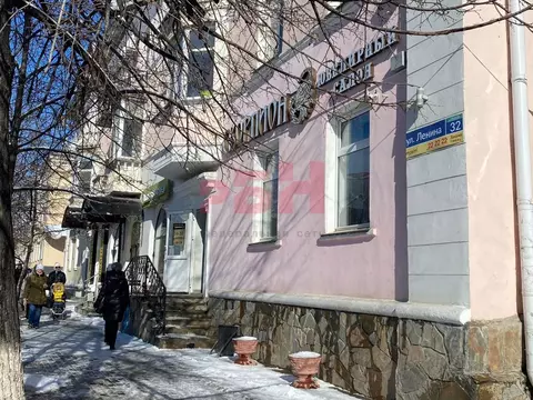Торговая площадь в Курганская область, Курган ул. Ленина, 32 (94 м)