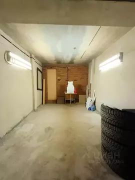 Гараж в Свердловская область, Екатеринбург ул. Фронтовых Бригад, 12 ...