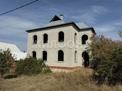 Дом в Белгородская область, Белгородский район, Тавровское с/пос, с. ...