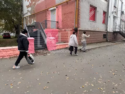 Торговая площадь в Челябинская область, Челябинск ул. Сталеваров, 37 ...