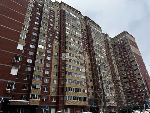 Продается 2-комнатная квартира