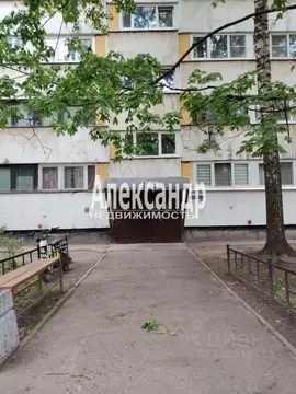 Комната Санкт-Петербург Сиреневый бул., 8К1 (13.5 м)