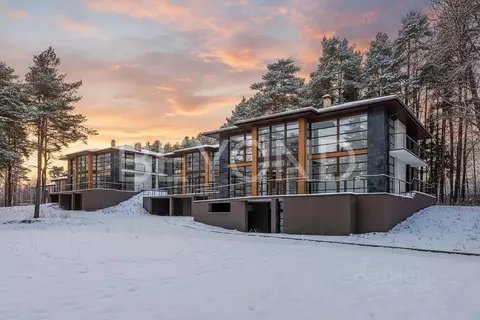 Дом в Санкт-Петербург пос. Солнечное, ул. Танкистов, 2Б (3060 м)