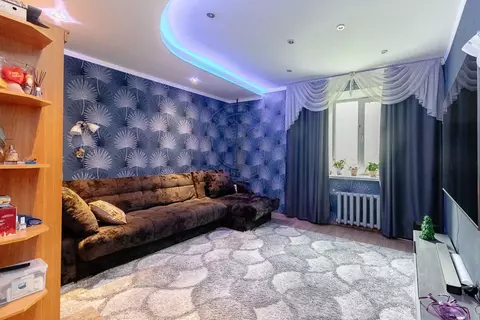 3-к кв. Свердловская область, Екатеринбург пер. Утренний, 1 (78.2 м)