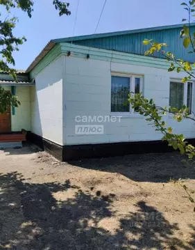 Дом в Ростовская область, Зерноградский район, Конзаводское с/пос, ...