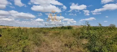 Участок в Крым, Кировский район, Первомайское с/пос, с. Изюмовка ул. ...