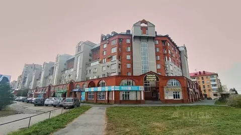 2-к кв. Омская область, Омск ул. Маршала Жукова, 76 (68.0 м)