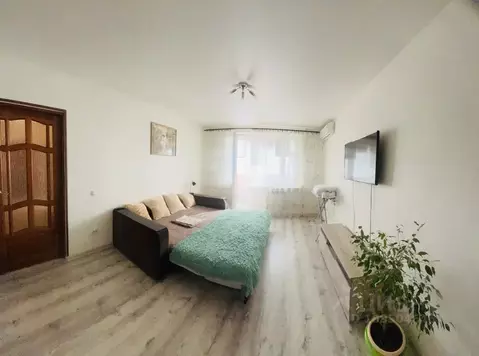 2-к кв. Волгоградская область, Волгоград ул. Рыкачева, 22 (54.0 м)