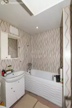 3-комнатная квартира: Ишим, Большая улица, 165 (56.6 м)