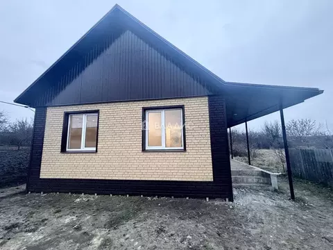 Дом в Белгородская область, Корочанский район, Бехтеевское с/пос, с. ...