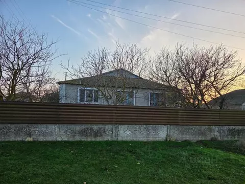 Дом в Крым, Сакский район, Веселовское с/пос, с. Наташино ул. Гагарина ...