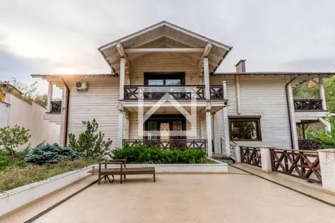 Дом в Крым, Ялта муниципальный округ, Виноградное пгт ул. Красина (599 ...