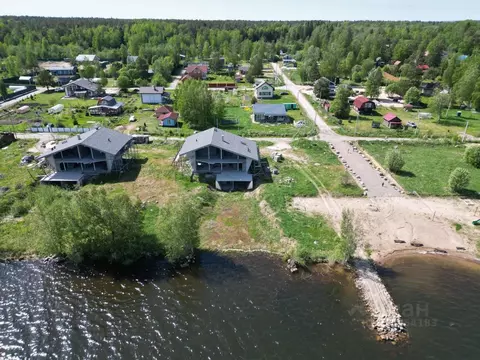 Дом в Ленинградская область, Приозерский район, Громовское с/пос, пос. ...