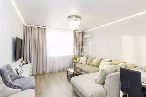 2-к кв. Тюменская область, Тюмень ул. Газовиков, 79 (64.2 м)