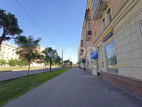 Торговая площадь в Татарстан, Казань ул. Декабристов, 164/91 (93 м)