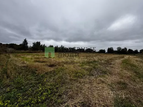 Участок в Орловская область, Орловский муниципальный округ, с. Лаврово ...